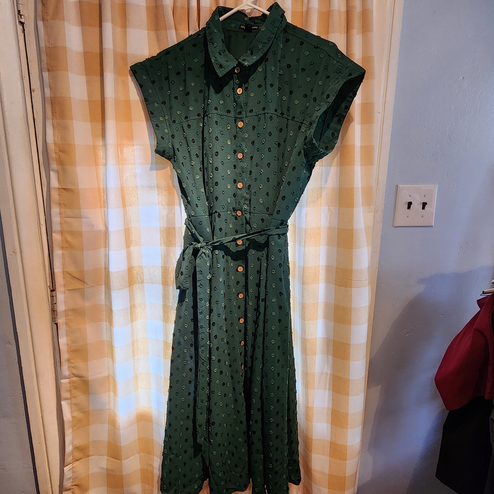Nina Leonard Green Midi Dress